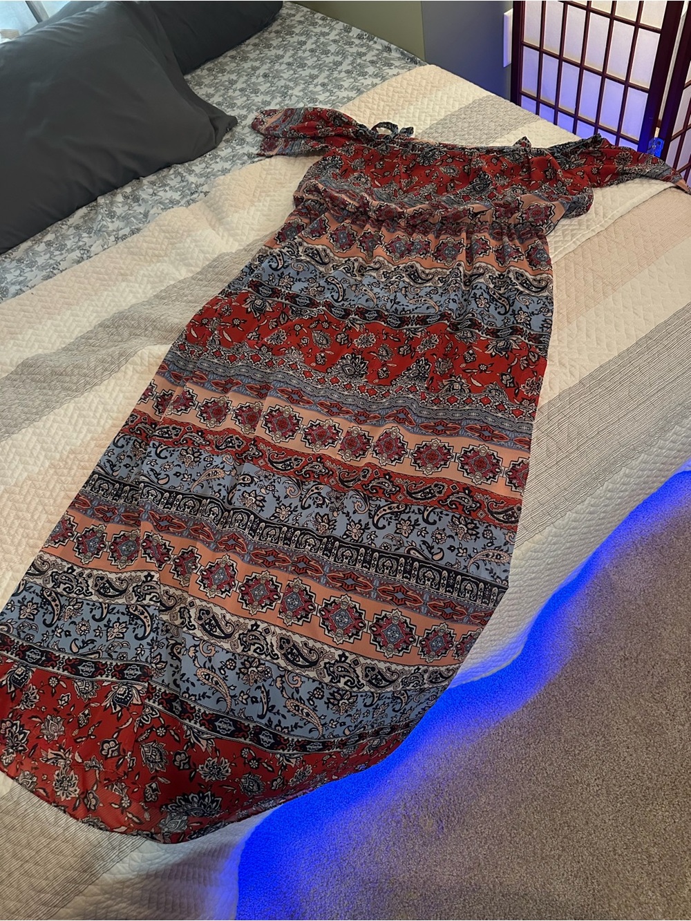 Leslie Fay Off-Shoulder Maxi Dress in Red and Blue Paisley